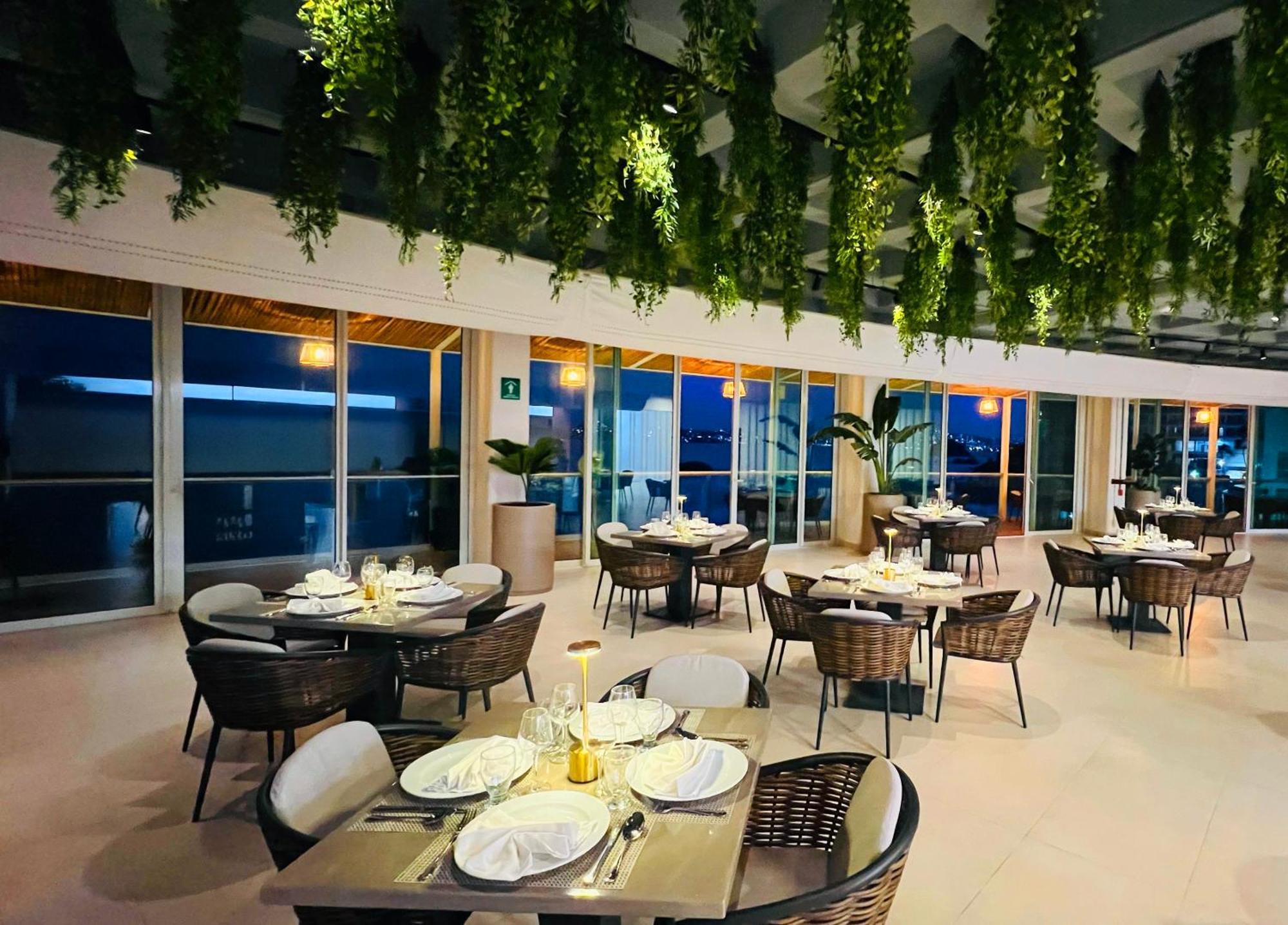 Hotel Amares Acapulco Exterior photo